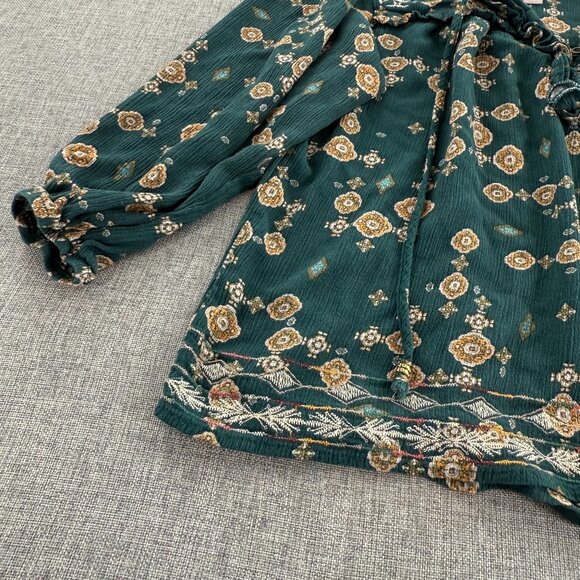 Knox Rose Boho Top Green XS 3/4th Sleeves Relaxed Fit - Picture 4 of 10